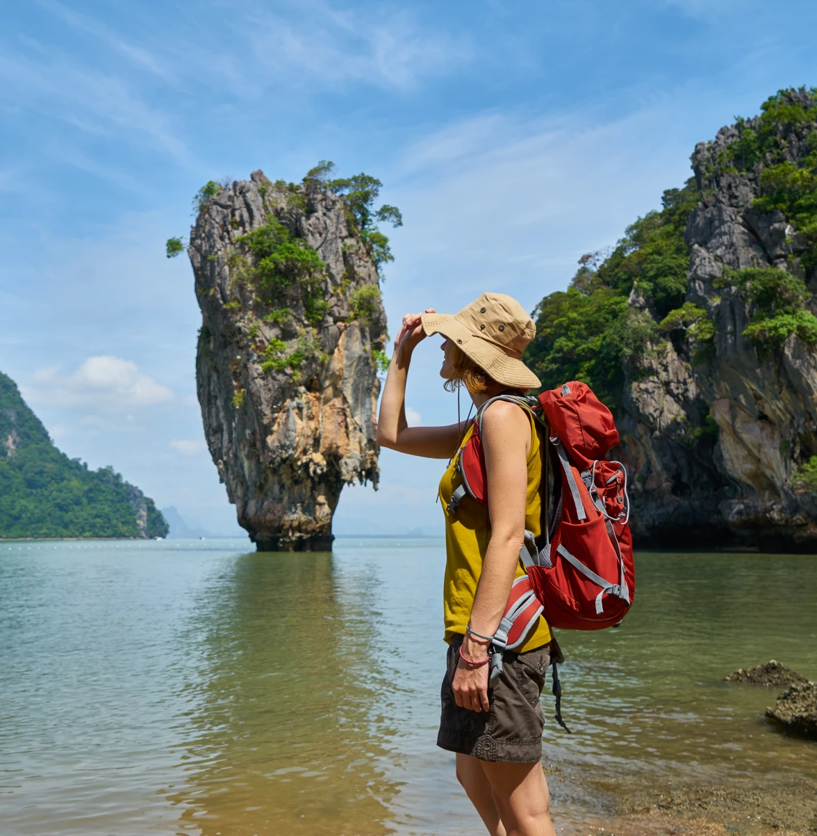 Scenic sightseeing tour minibus travel for small groups